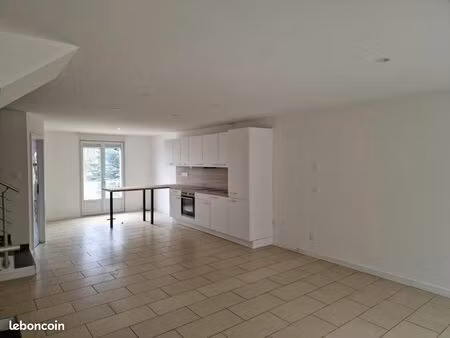 location maison 5 pièces 101 m²