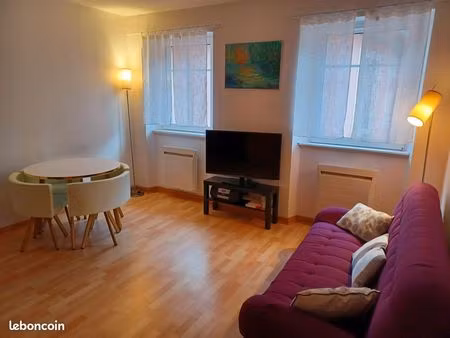 duplex rénové et meublé  idéalement situé au centre de thann