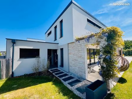 superbe maison familiale de 164 m² avec piscine à holtzwihr