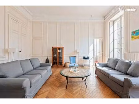 bureaux 435 m²