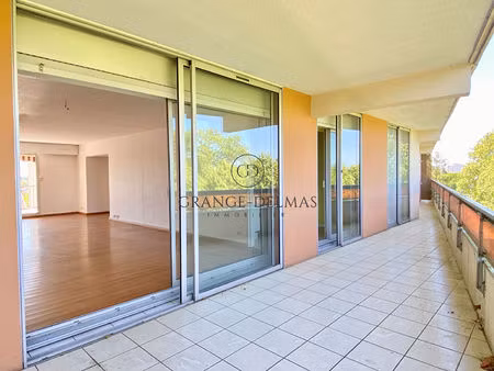 appartement avec ascenseur  terrasses et garage - caudéran parc bordelais