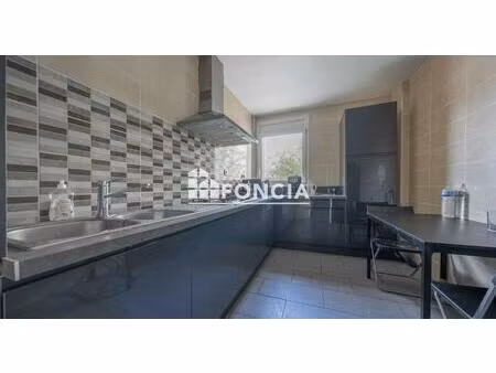 cenon – appartement t3 de 63 m² avec belle luminosité