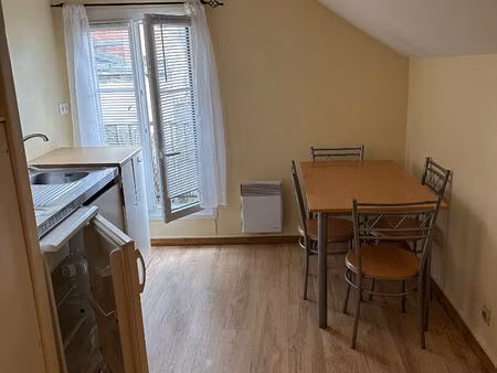 studio chinon - 1 pièce(s) - 18 m2