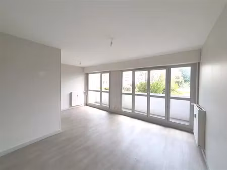 grand t1 de 34 m² avec balcon - proche gare de tours