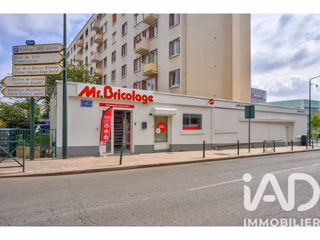 vente local commercial 160 m²