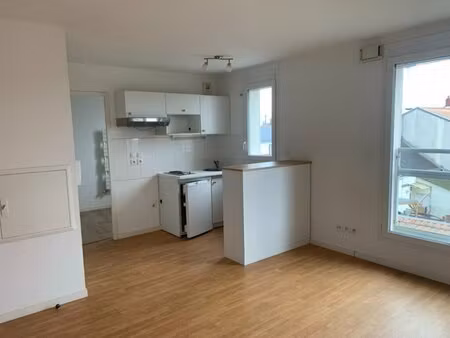 à louer appartement 27 75 m² – 471 € |nantes