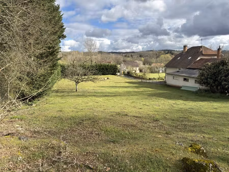 beau terrain plat