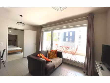 location appartement  39.94 m² t-2 à lyon 2  940 €