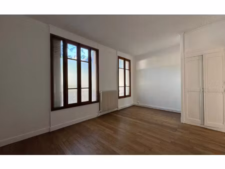 location appartement  35.45 m² t-2 à maisons-alfort  905 €