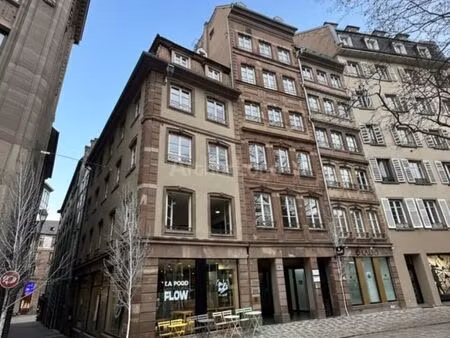 bureaux 59 m²