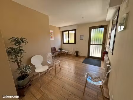 location local médical paramédical ou professionnel