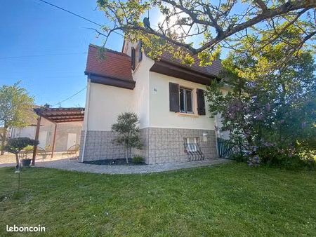 maison 3 pièces 85 m²