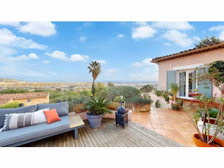 villa t6 avec vue mer sur les îles d'or
