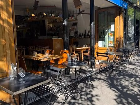 restaurant / bar - licence iv - terrasse - appartement - bail neuf - emplacement n1