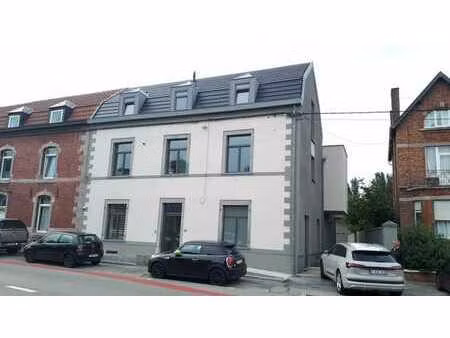 appartement 3 chambres totalement rénové  namur