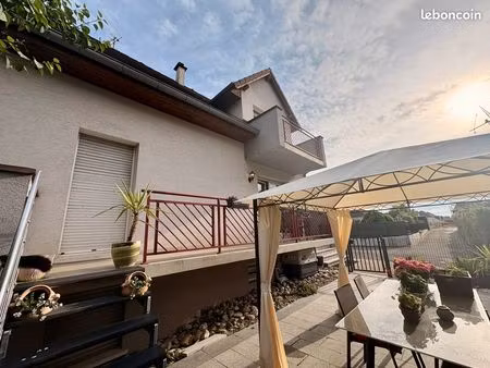appartement f3 de 80m2 avec terrasse et accès jardin