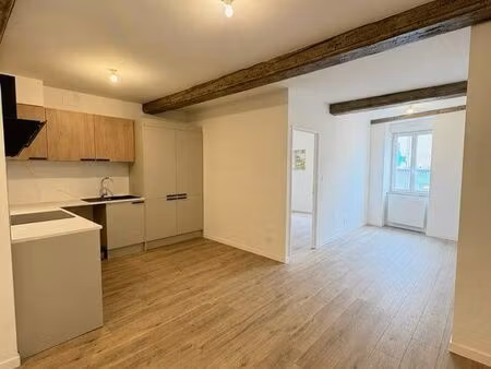 appartement t3 refait à neuf – emplacement idéal
