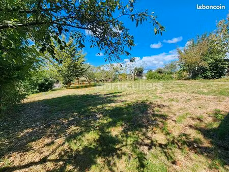 terrain 817 m² saint romain sous gourdon