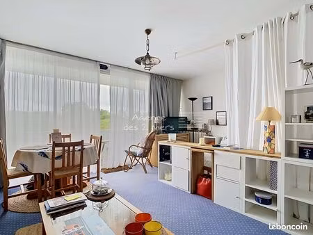 studio 1 pièce 38 m²