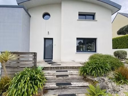 maison 7 pièces 140 m²
