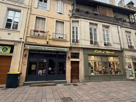 immeuble de 4 lots- centre piéton