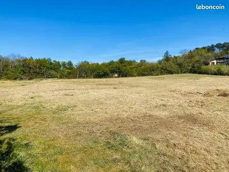 terrain 751 m² cursan