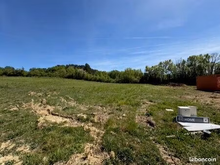 terrain 750 m² loupes
