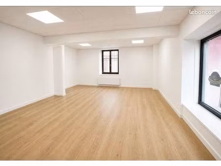 hyper centre chalon local 85 m² rénové idéal bureaux ou commerce