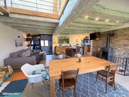 propriété 5 pièces 159 m²