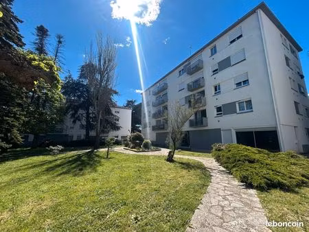 appartement de 3 pièces avec stationnement vendu loué à béziers