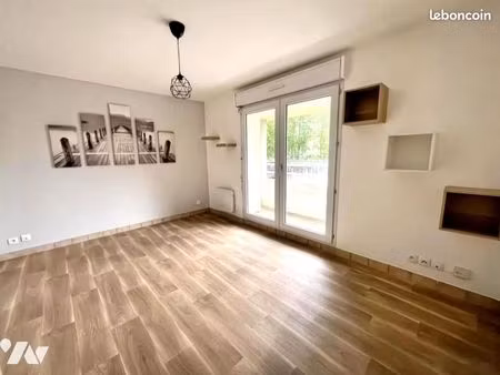 studio 1 pièce 23 m²