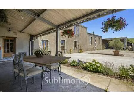 vente maison au pallet (44330) : à vendre / 200m² le pallet