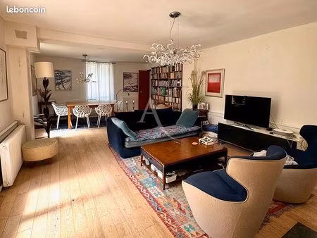 maison 6 pièces 191 m²