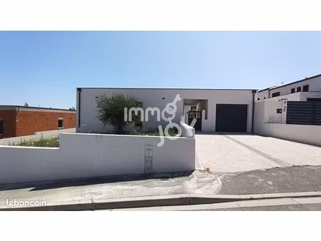 villa 5 pièces 170 m²