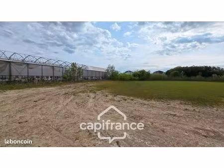 terrain 24 893 m² gergy