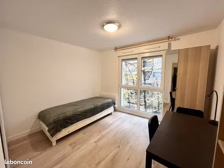 studio 1 pièce 18 m²