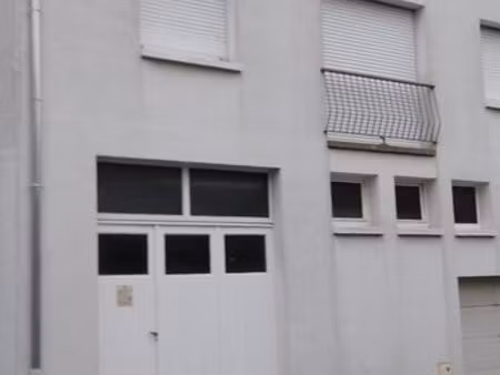garage à louer proche de la place de la vendée