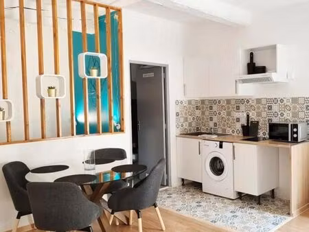 a louer - beau t1 meublé nîmes centre