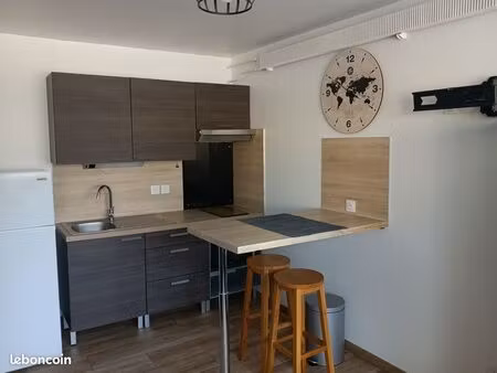 location studio meuble 24m2