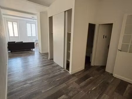 location t2 - 62 m2