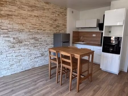 petit appartement refait à neuf