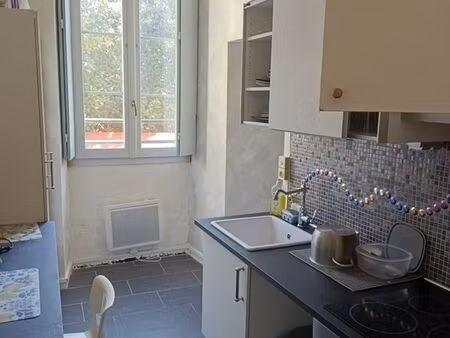 nîmes centre meublé 53 m² lumineux et tout équipé