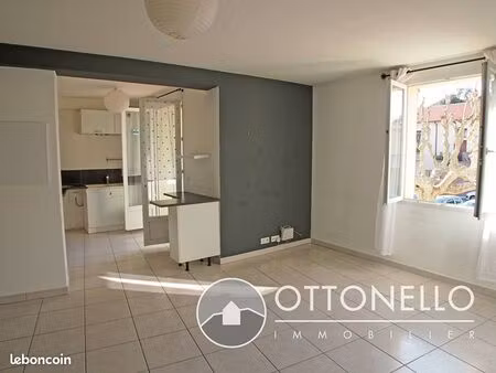 appartement 3 pièces 55 m²