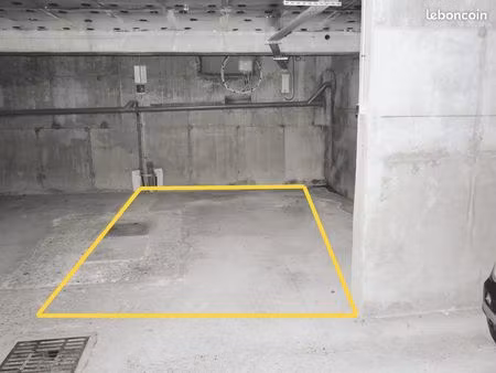 place de parking sécurisée à louer
