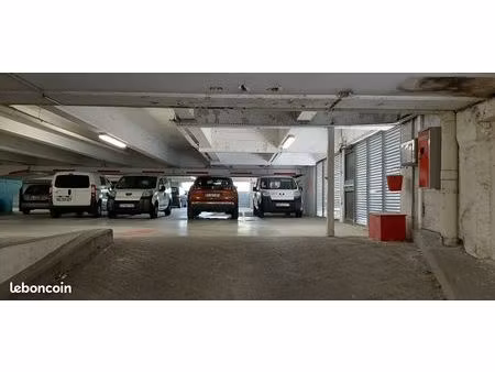 garage/parking couvert