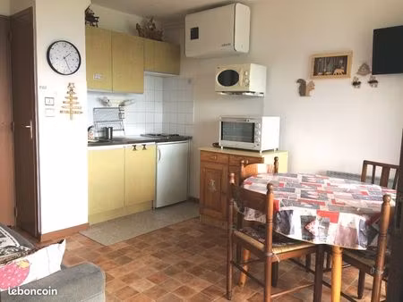 petit appartement à louer à l'année