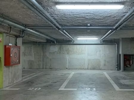 parking sécurisé sous-sol - rue andré leroi-gourhan (villaroy)