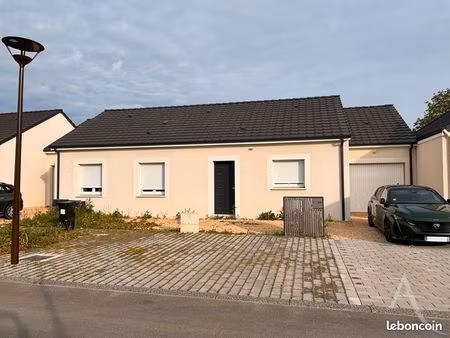maison 4 pièces 85 m²