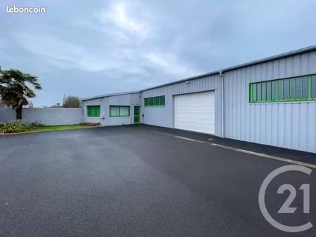 parking 260 m² chateau d olonne