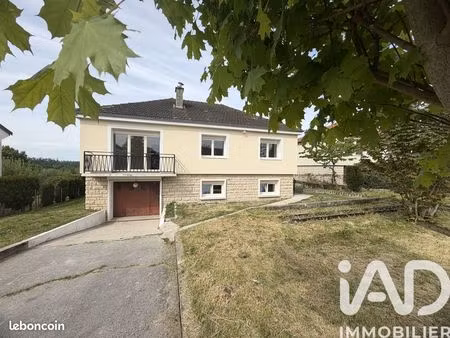 propriété 4 pièces 82 m²